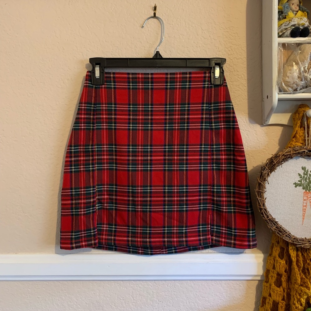 Brandy Melville Tartan Mini Skirt in Red and Black